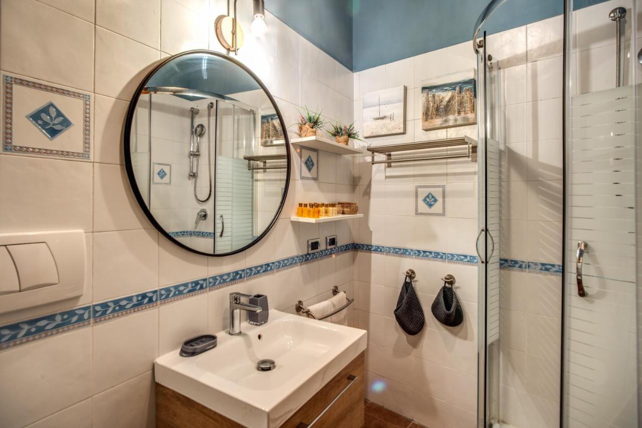 Spanish Steps Miracle Suite Рим Экстерьер фото